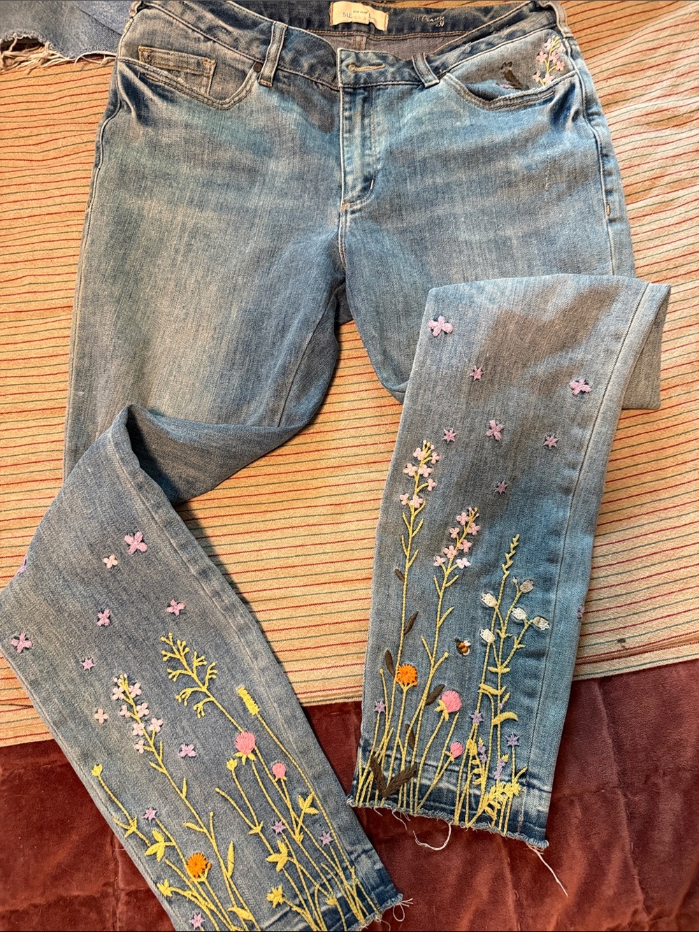 SUNDANCE Embroidered Floral Women's Jeans